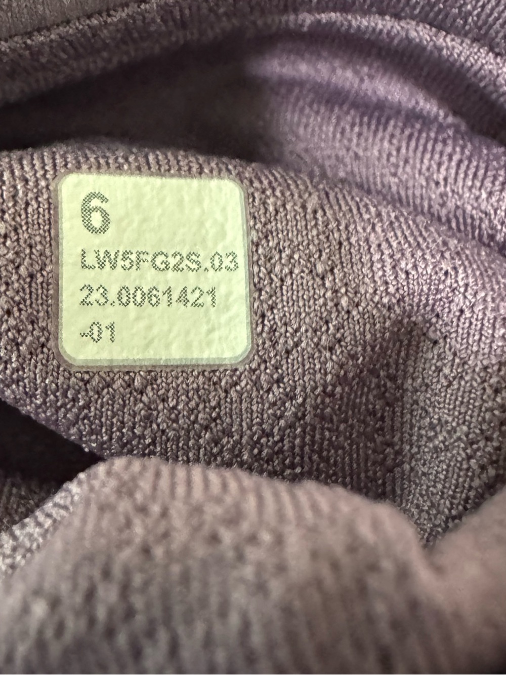 Lululemon Grove Super-High-Rise Flared Pant Size 6 - Picture 6 of 6